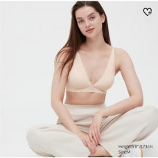 Wireless bra (Plunging lace) Uniqlo 